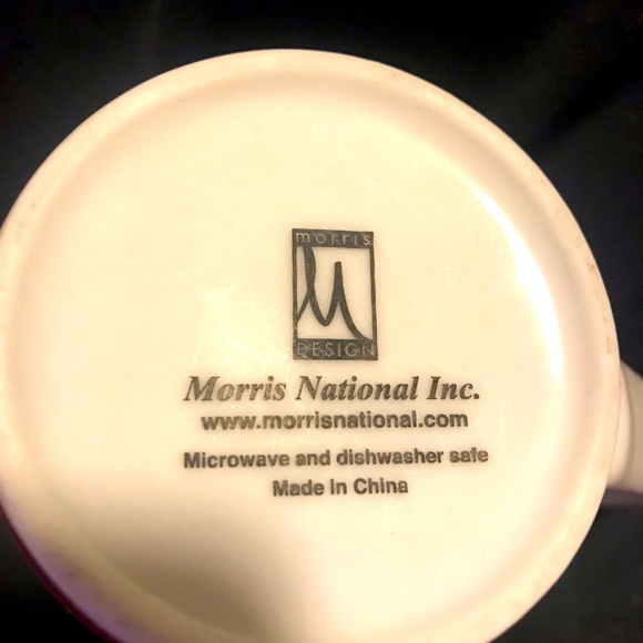 Red and white striped coffee cup - Picture 3 of 3